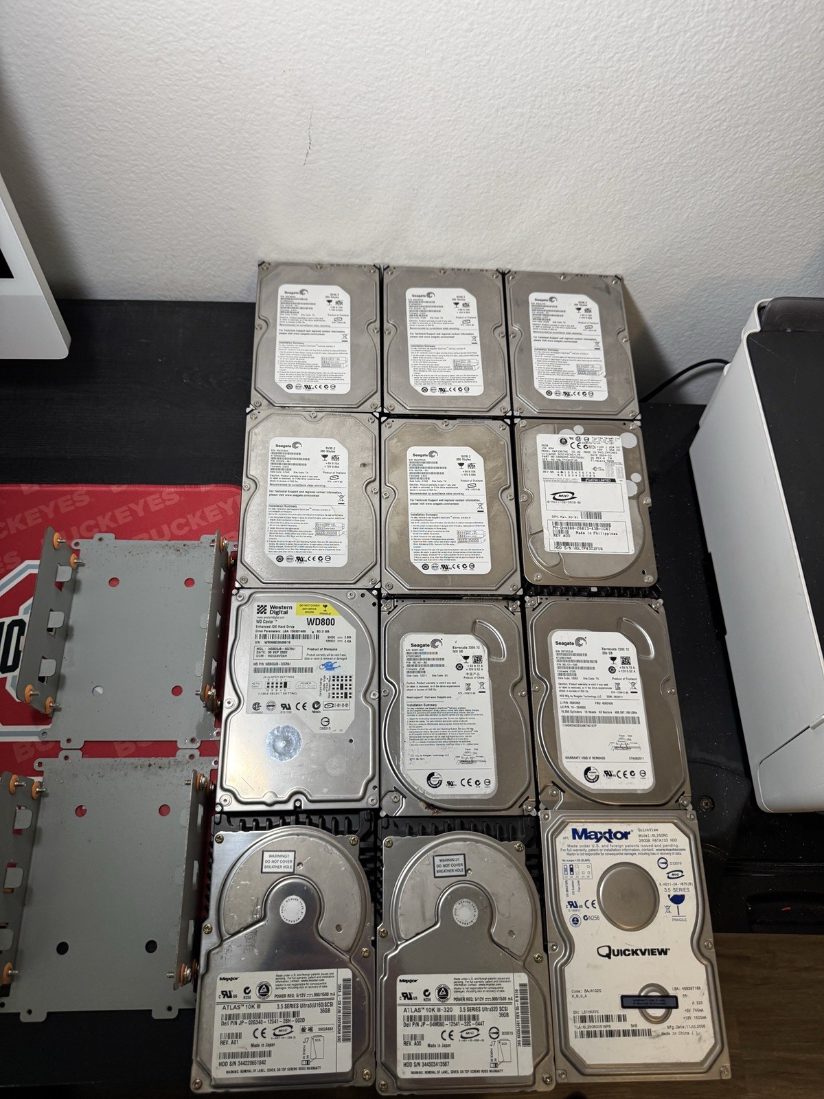 Lot of 12 Hard Drives Seagate WD Maxtor Fujitsu + Brackets UNTESTED