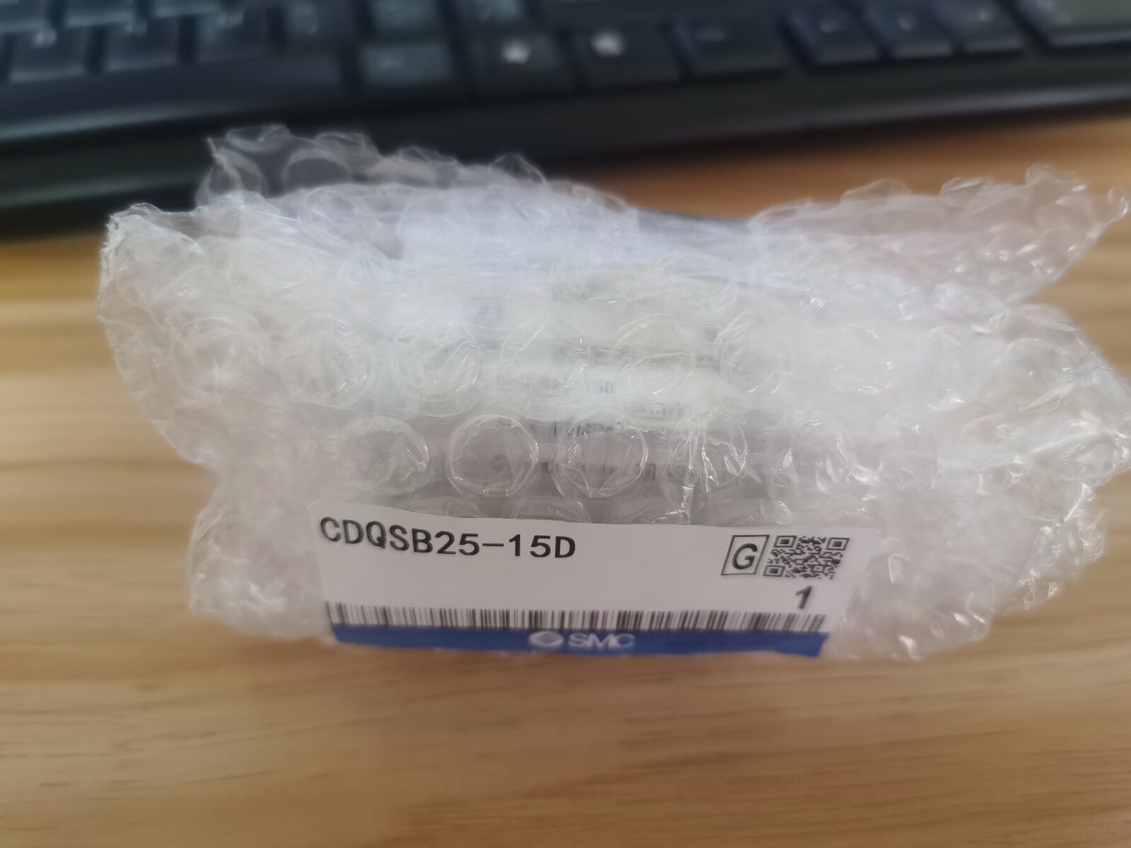 1PC New SMC CDQSB25-15D Cylinder Expedited Shipping CDQSB2515D
