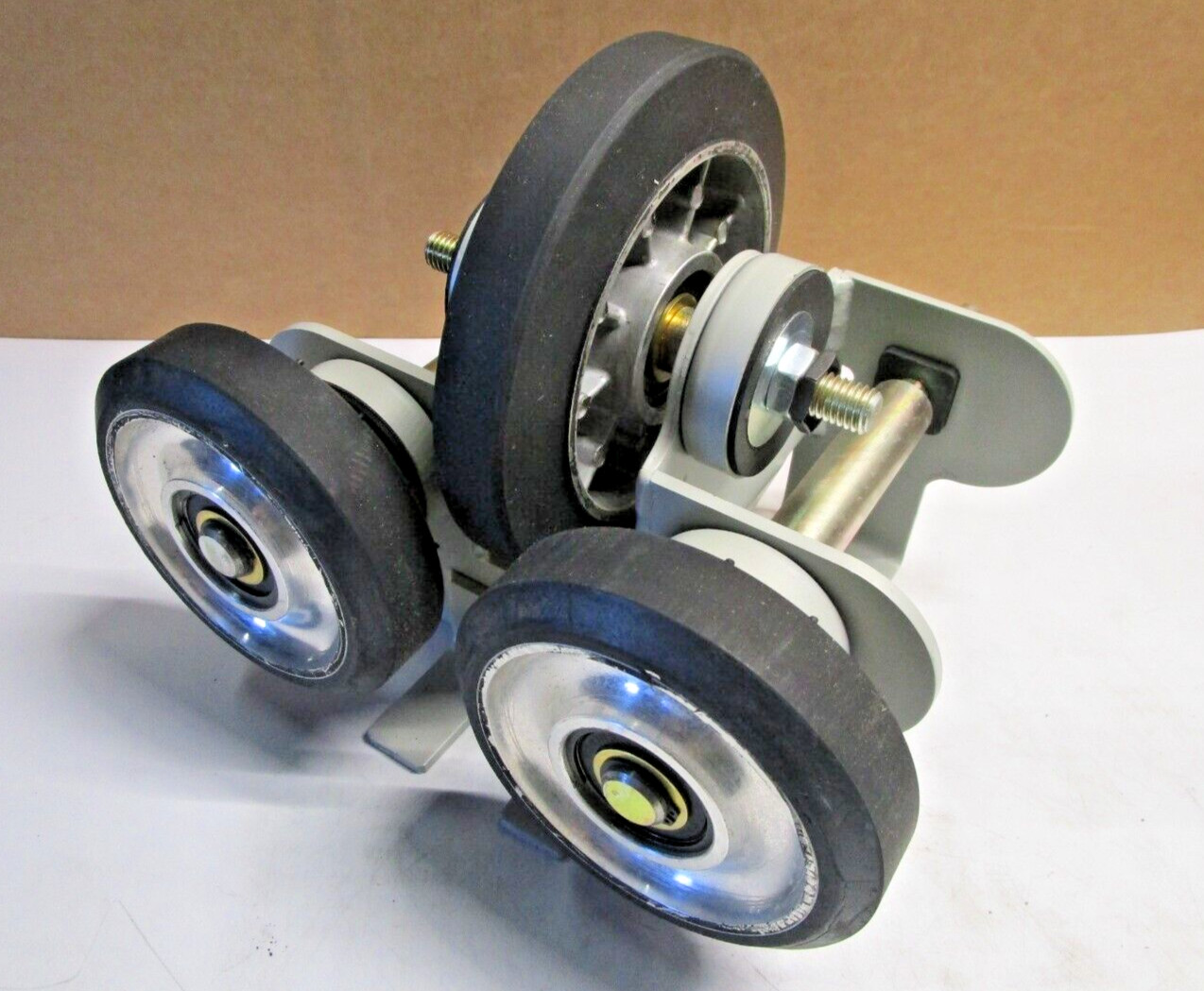 ADAMS ELEVATOR ROLLER GUIDE ASSEMBLY / 627D989G03