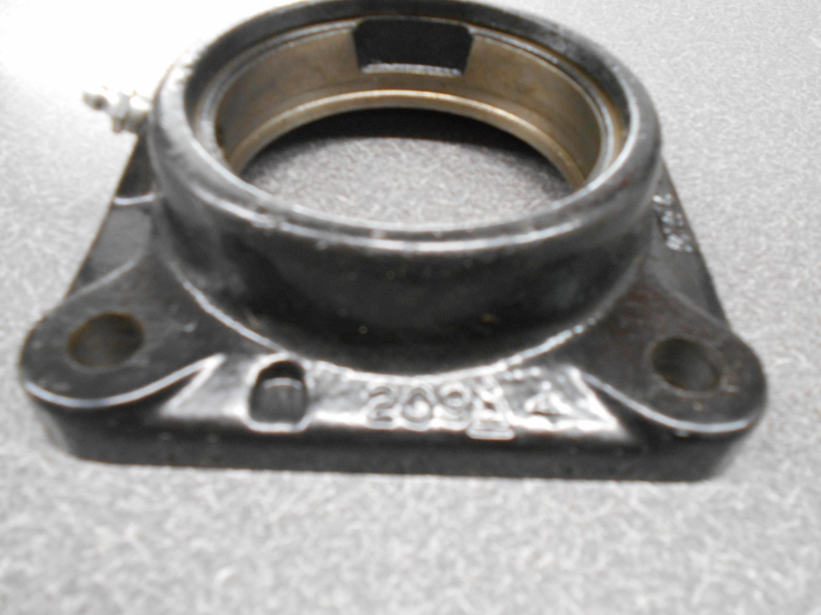 Burns/Tisco 85mm 4-Bolt Greasable Bearing Flange. F85-R. NEW!