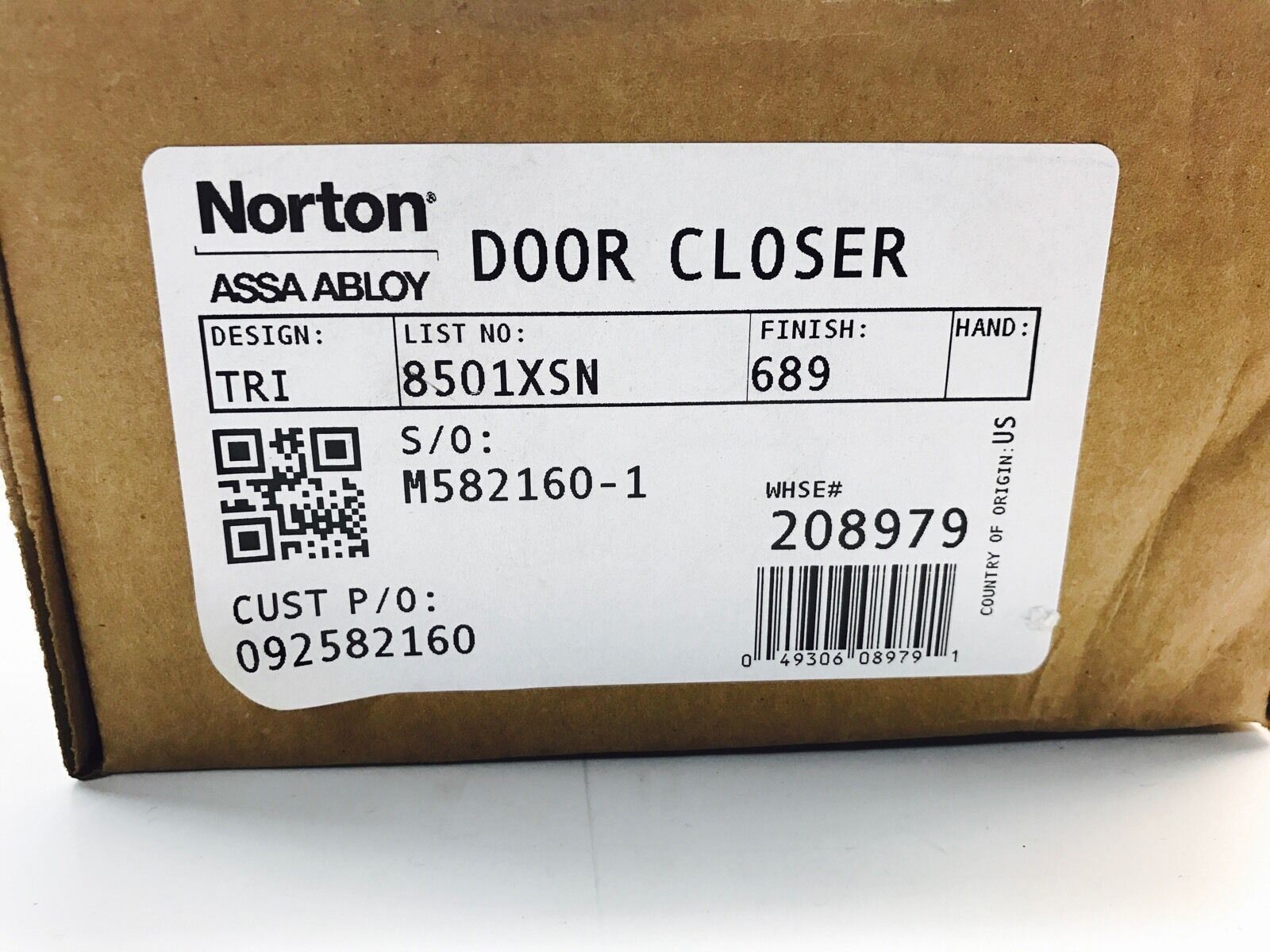 *Norton Door Closer 8501XSN x 689 TRI Series Aluminum
