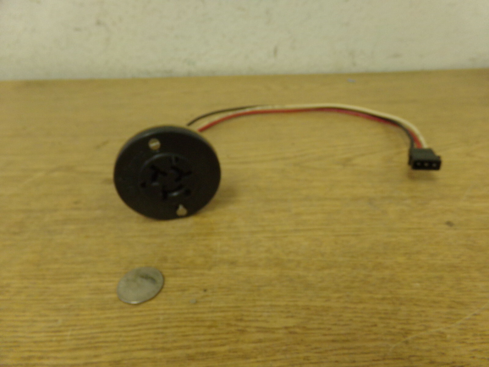 NEW General Electric North On Plug 3 Wire 3 Prong *FREE SHIPPING*
