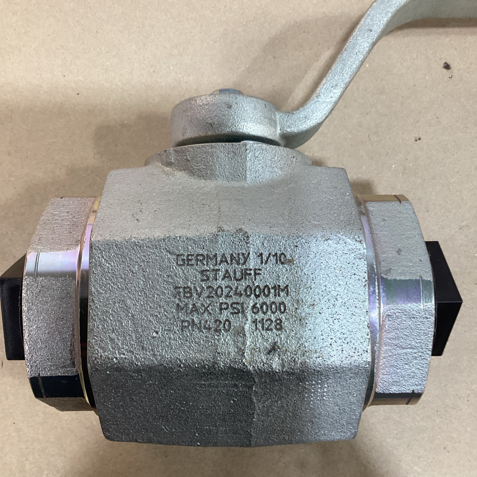 Stauff 1 7/8” Ball Valve, Max 6000psi FBV20240001M