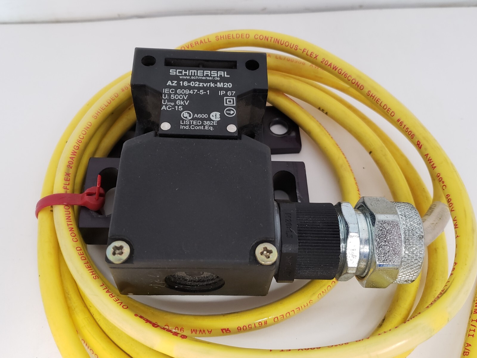 SCHMERSAL AZ 16-02ZVRK-M20 SAFETY INTERLOCK SWITCH 10A 500V