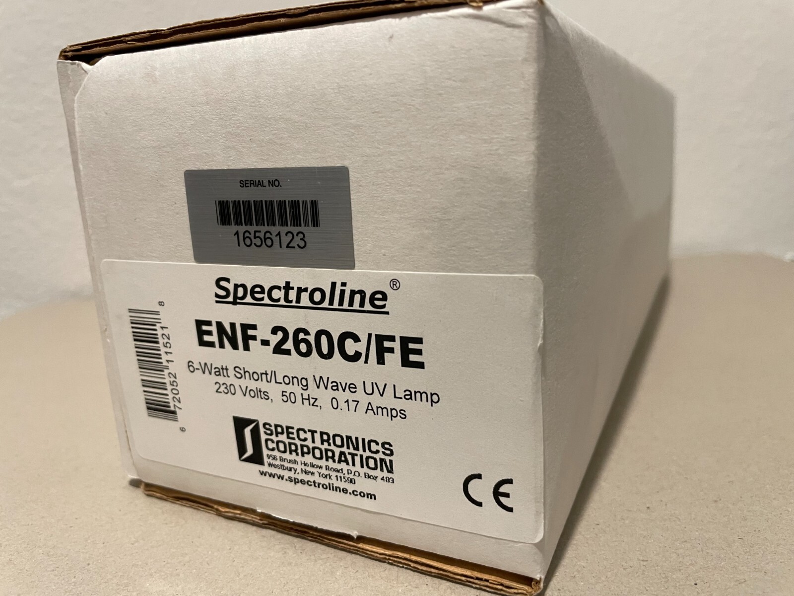 Spectroline ENF-260C/FE 365nm, 254 nm 6 Watt Ultraviolet (UV-A) Handheld Lamp