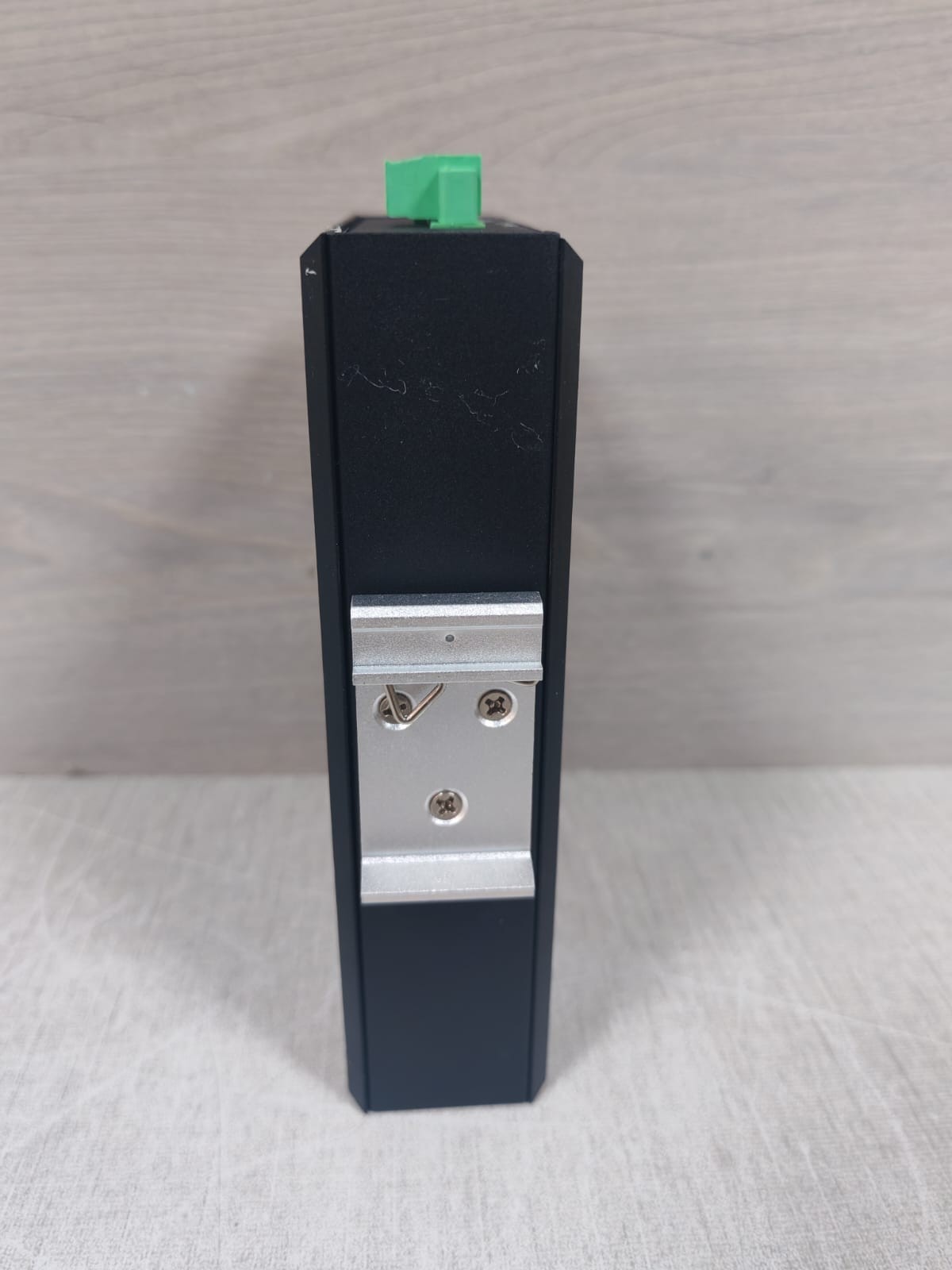UOTEK UT-2604SM-SC 4-Port 100M Network Fiber Optical Transceiver