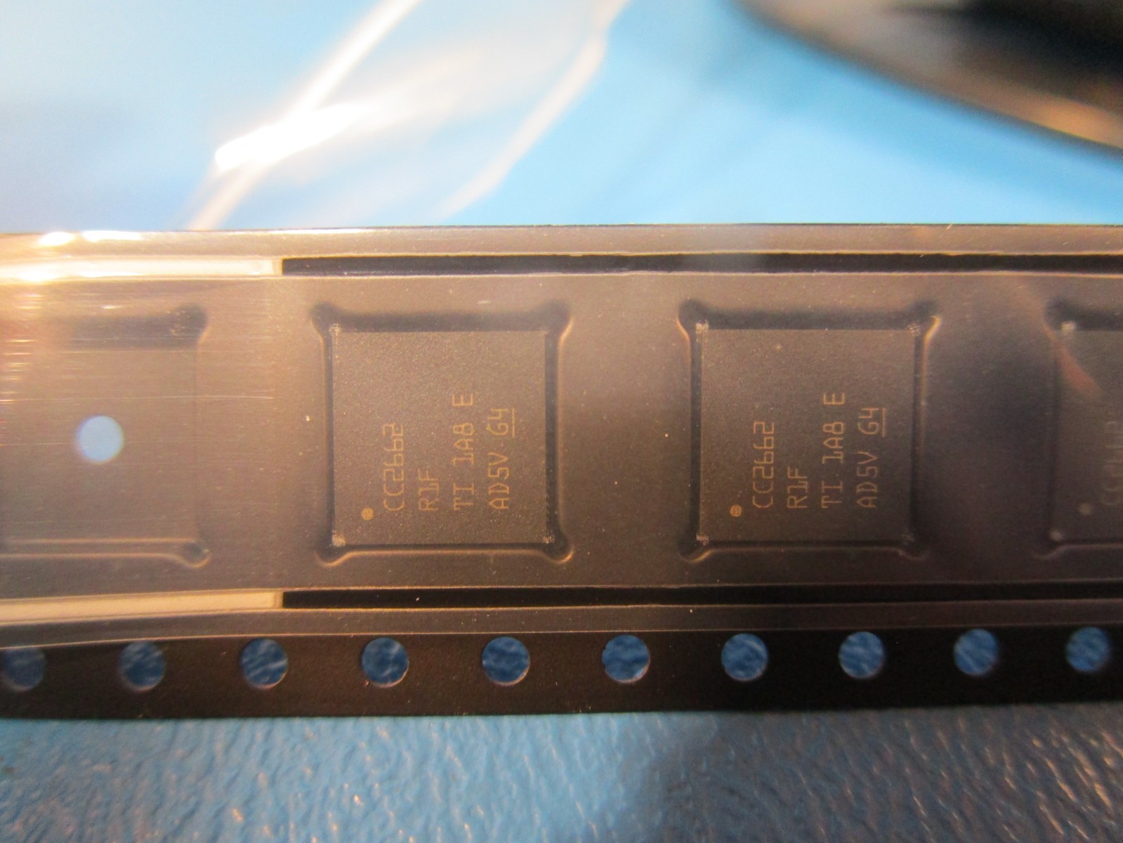 LOT OF 25 Texas Instruments, CC2662R1FTWRGZRQ1, IC RF TXRX+MCU WIFI 48VQFN