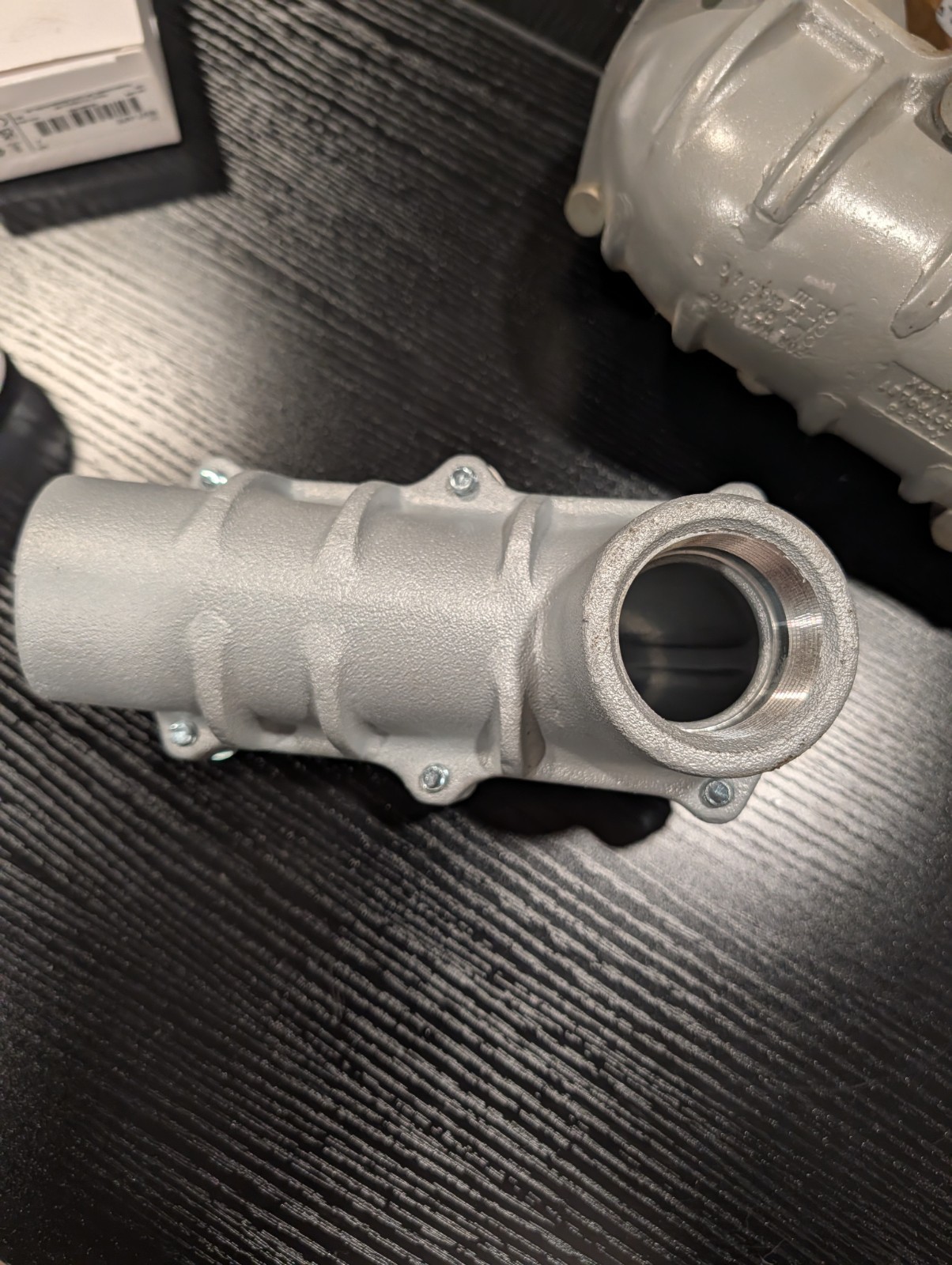 Hubbell Killark XALB-5 Conduit Body XALB5 1-1/2″ Aluminum – Actual Unit