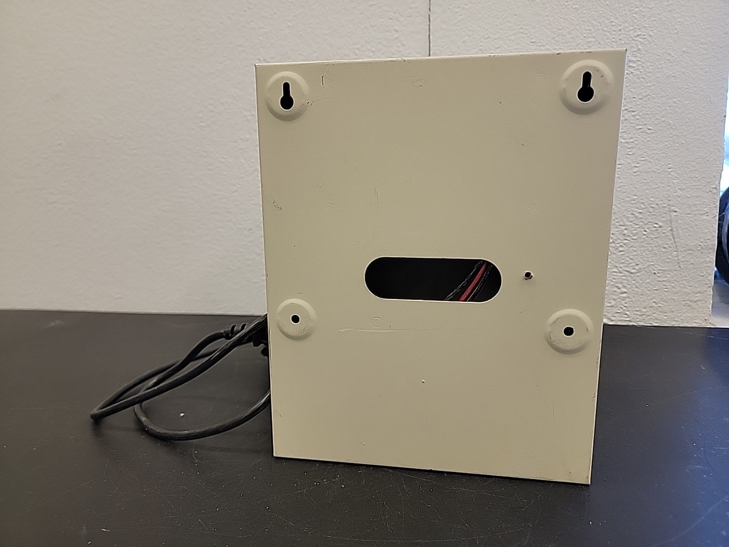 CCTV Power Supply (13.5V DC, 10 Amp, 18 Path) TR-C12VDC18P10A