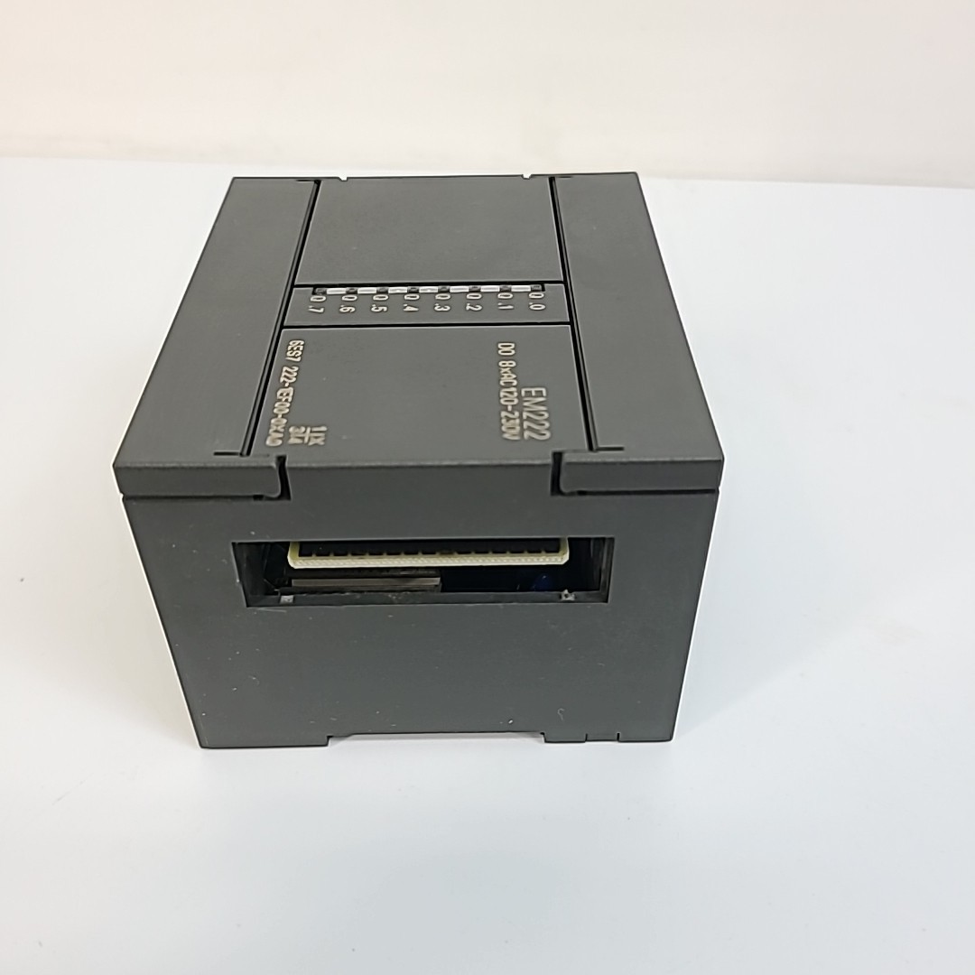 SIMENS 6ES7 222-1EF00-0XA0 SIMATIC S7-200 OUTPUT MODULE 6ES72221EF000XA0
