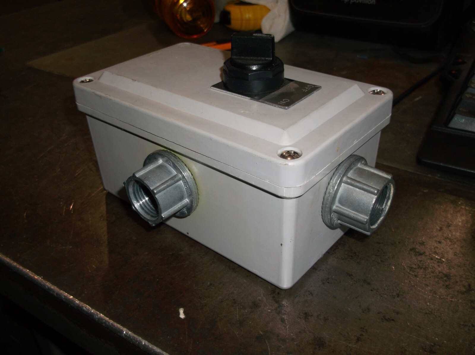 HAWS 9001 ALARM ENCLOSURE 120 VAC 60HZ 0.29A (321-1)