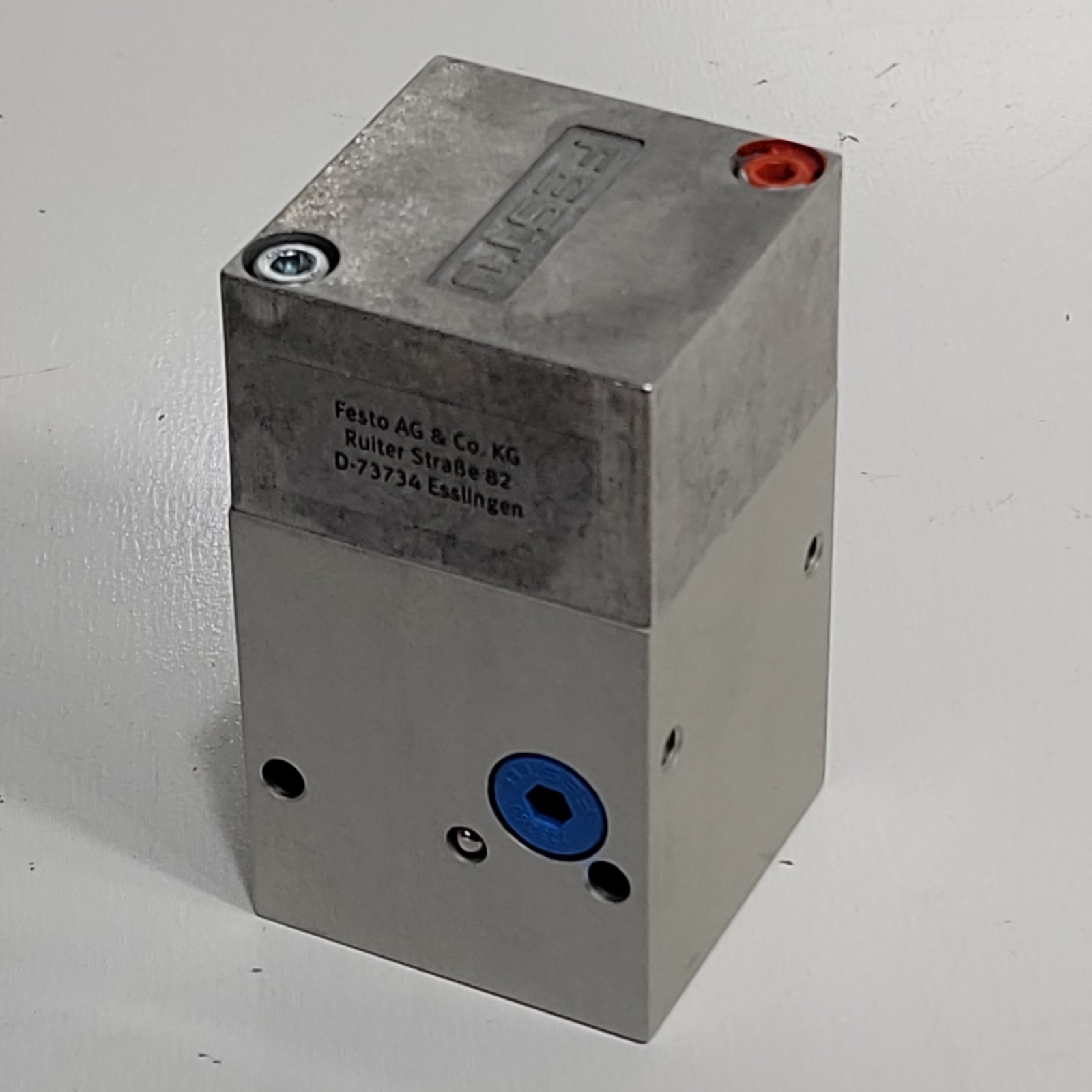 New FESTO ZSB-1/8-B 576656 Pneumatic System Control Block Automation Module