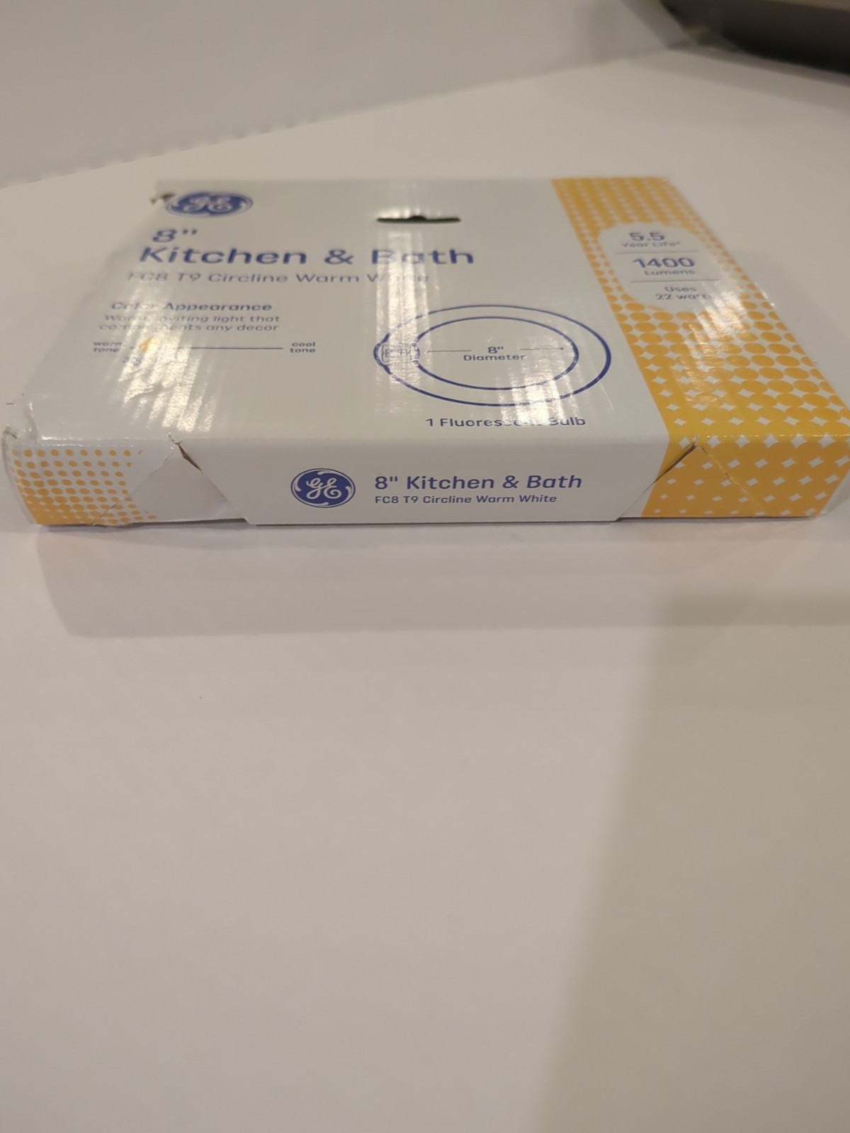 GE Lighting FC8T9/KB Circline Fluorescent Lamp 8″ 22W 3000K Warm Natural Light