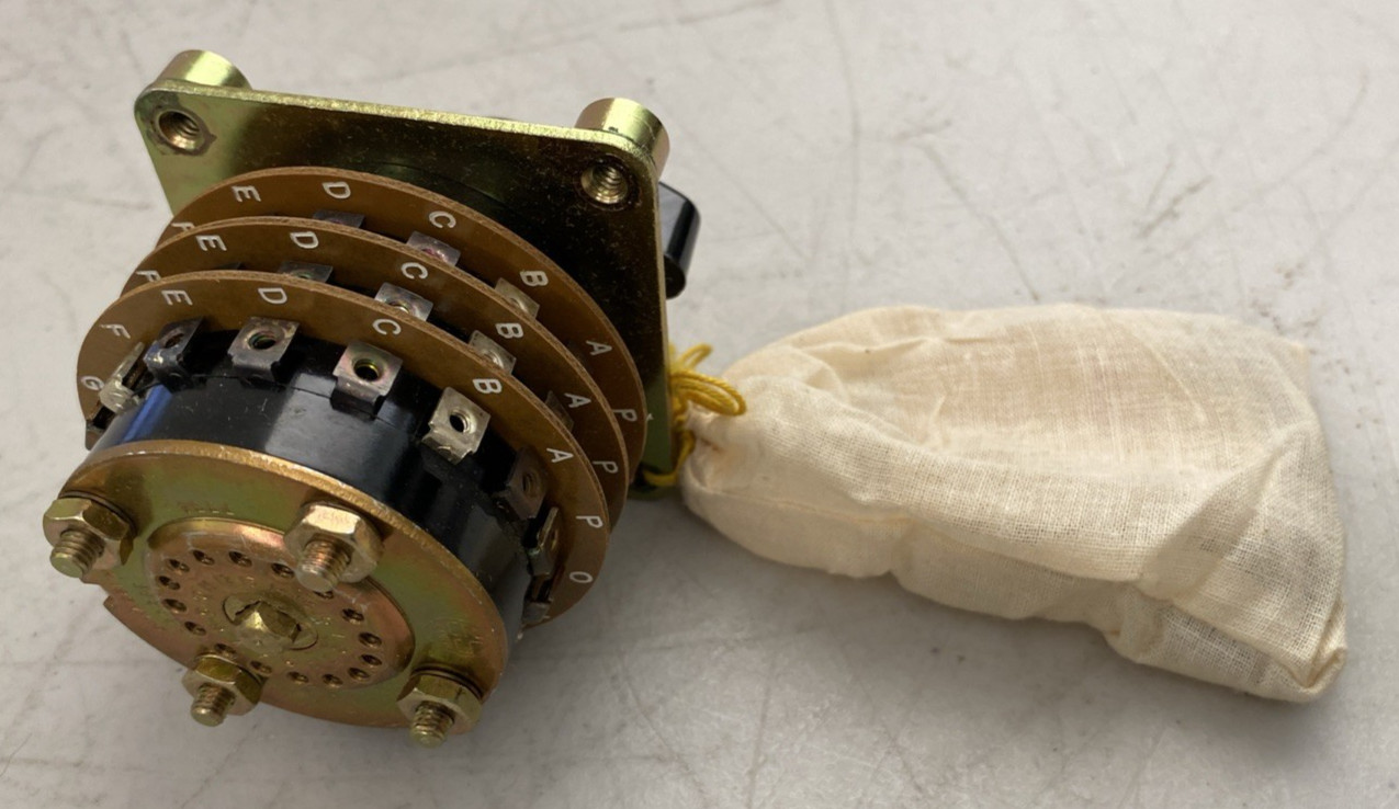 Lot 7 NOS ES Corp Rotary Electro Switch 28303A 5A 125 V.A.C. 4-66 16 Point