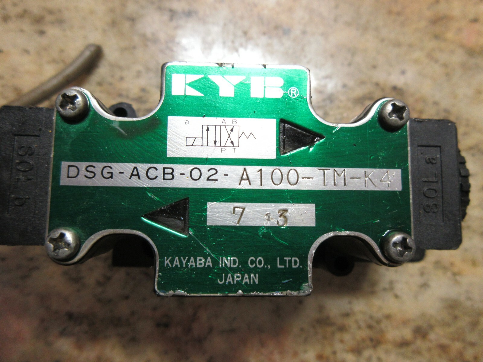 KYB VALVE DSG-ACB-02-A100-TM-K4 2AL