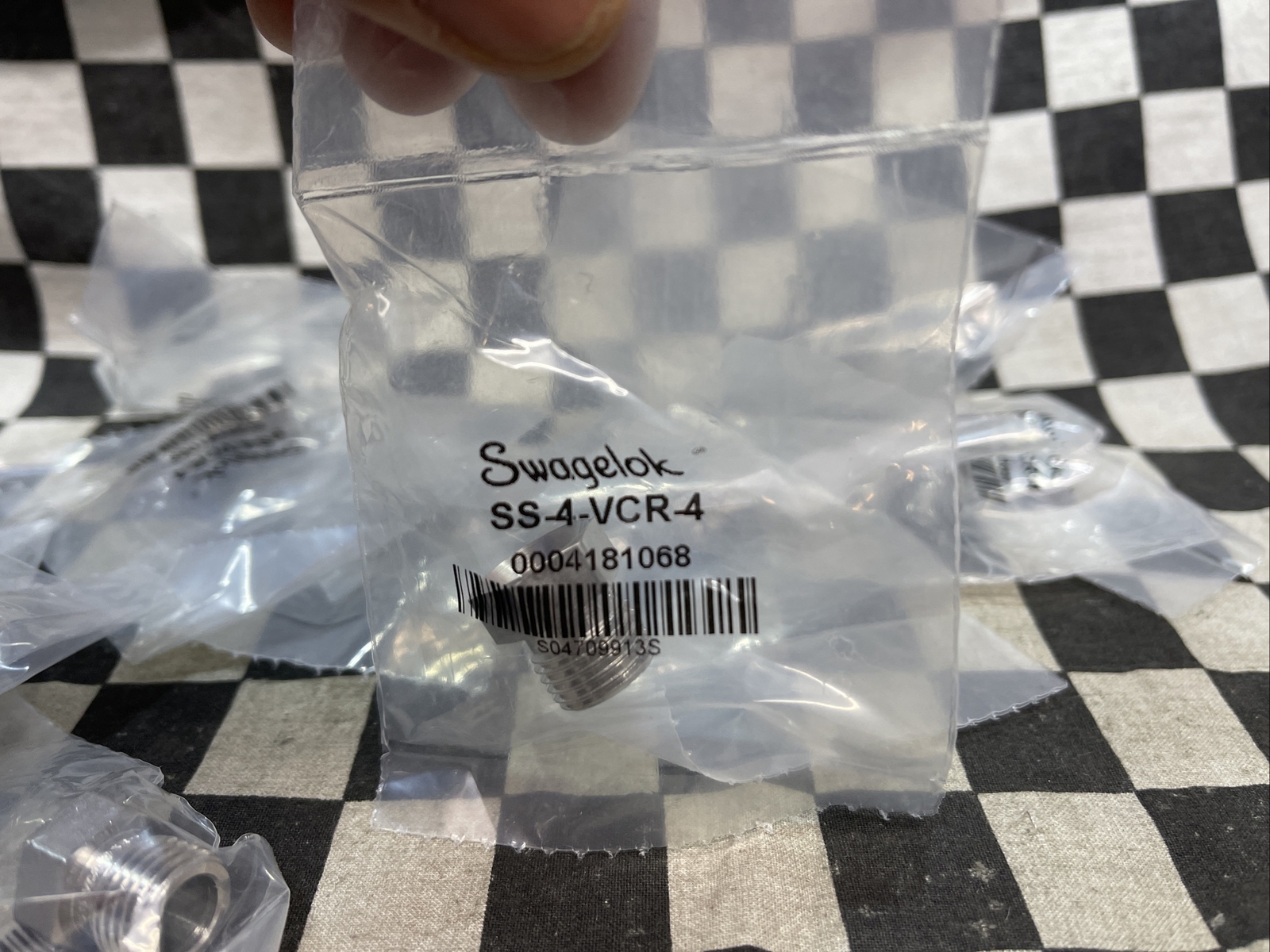 SWAGELOK Male Nut 1/4″ VCR, SS-4-VCR-4, SS4VCR4, LOT OF 10, SHIPSAMEDAY#1176Z1