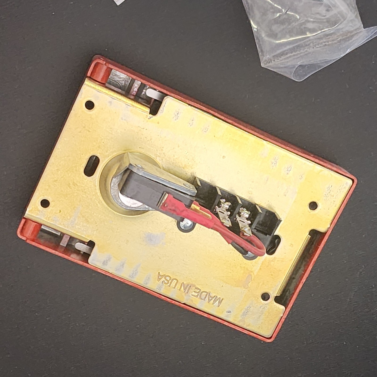 SIGNALING Fire Alarm Station RATING RMS-1T – 10A – 120VAC