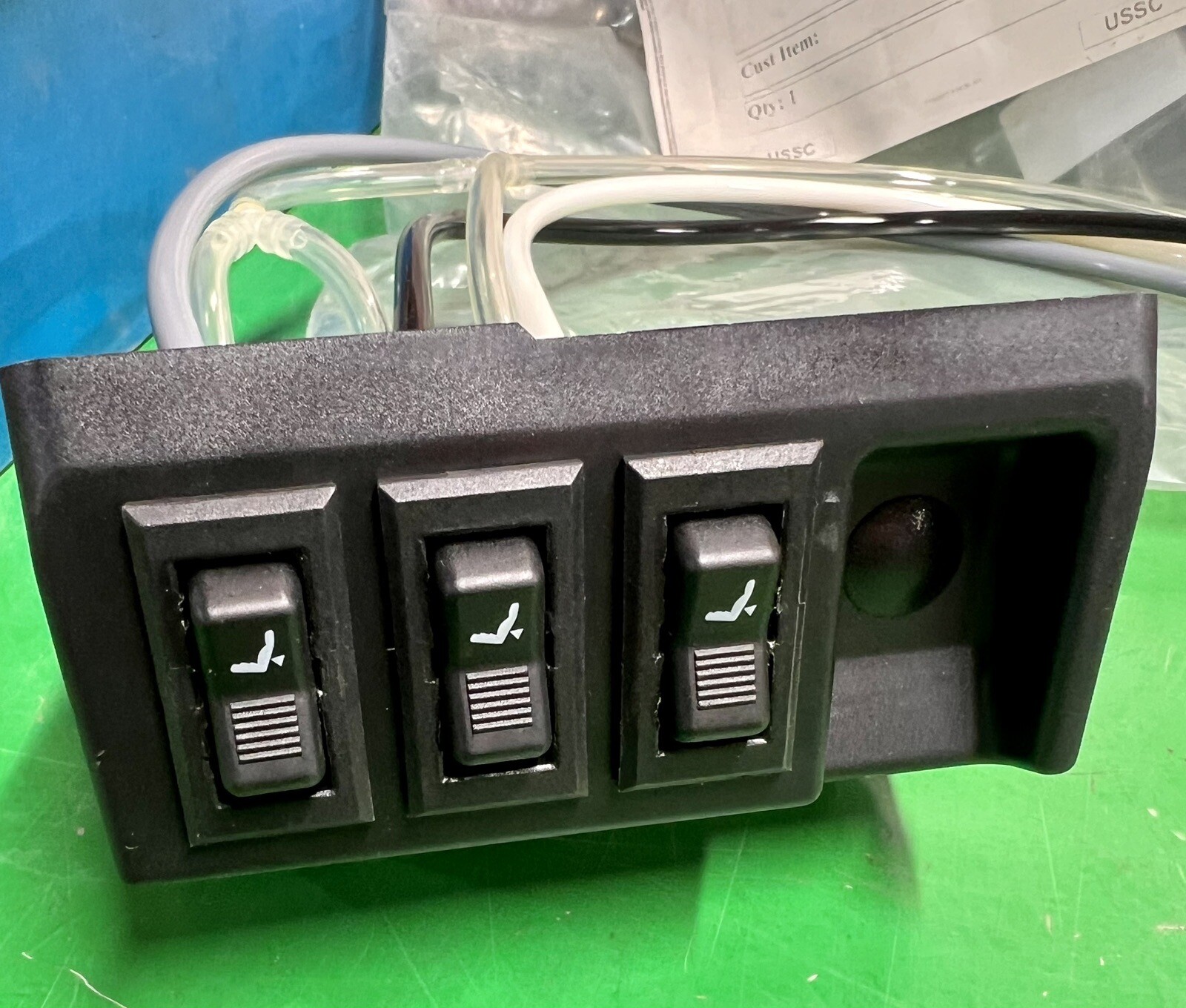 NEW USSC 9904-100001-008 Seat Air Box 3-Lumbar Gillig Bus *FREE SHIPPING*