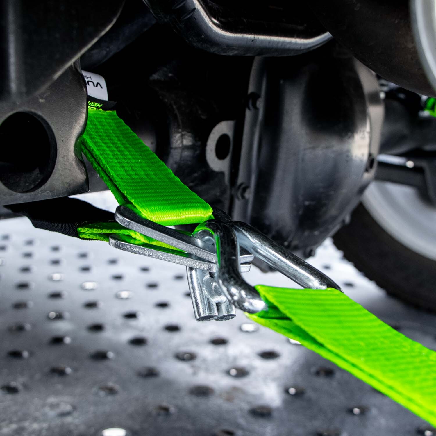 VULCAN High-Viz Reflective Axle Strap Tie Down Kit – Wire Hook Ratchet Straps