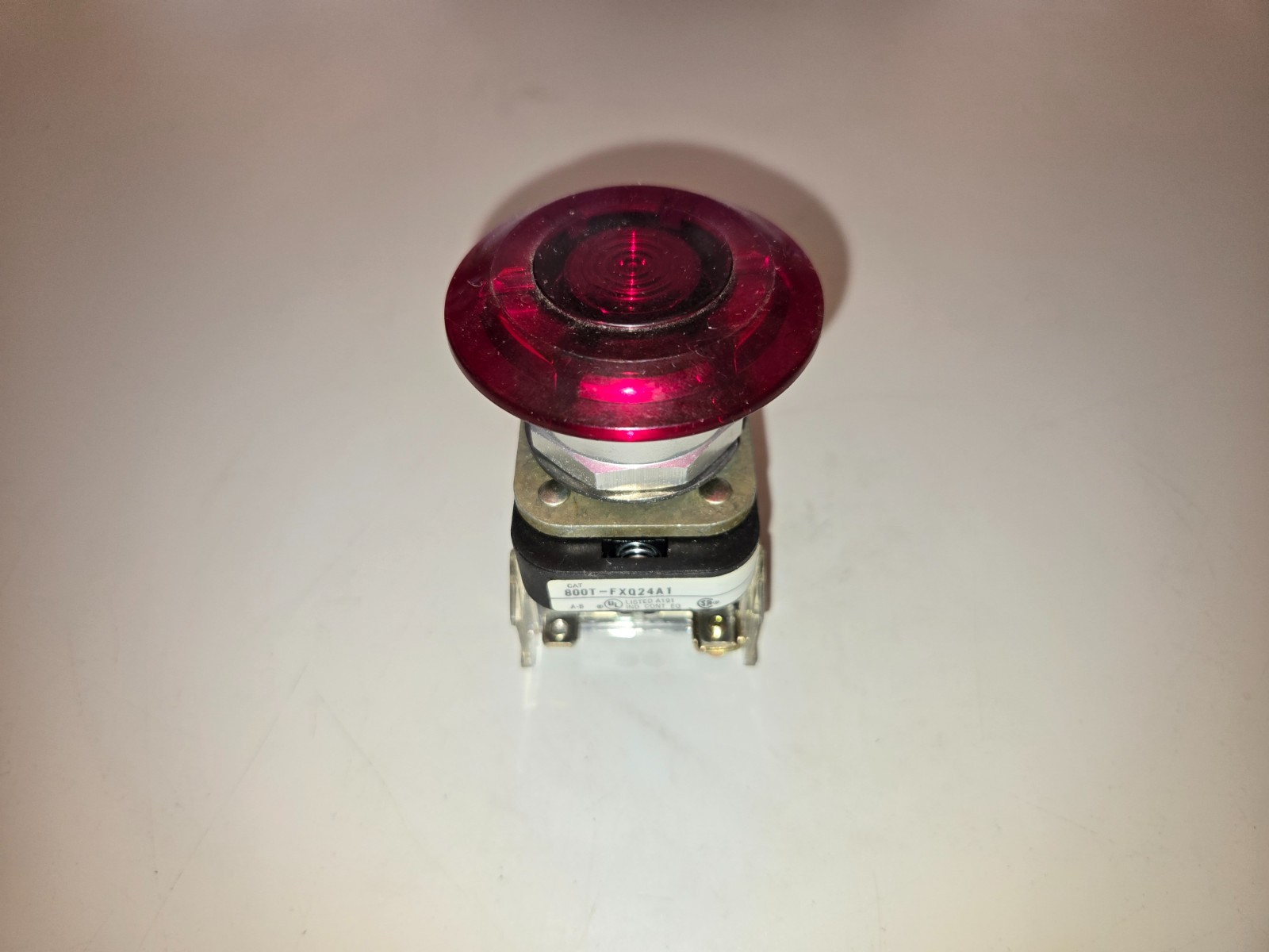 Allen-Bradley 800T-FXQ24 A1 Red Emergency Stop Button