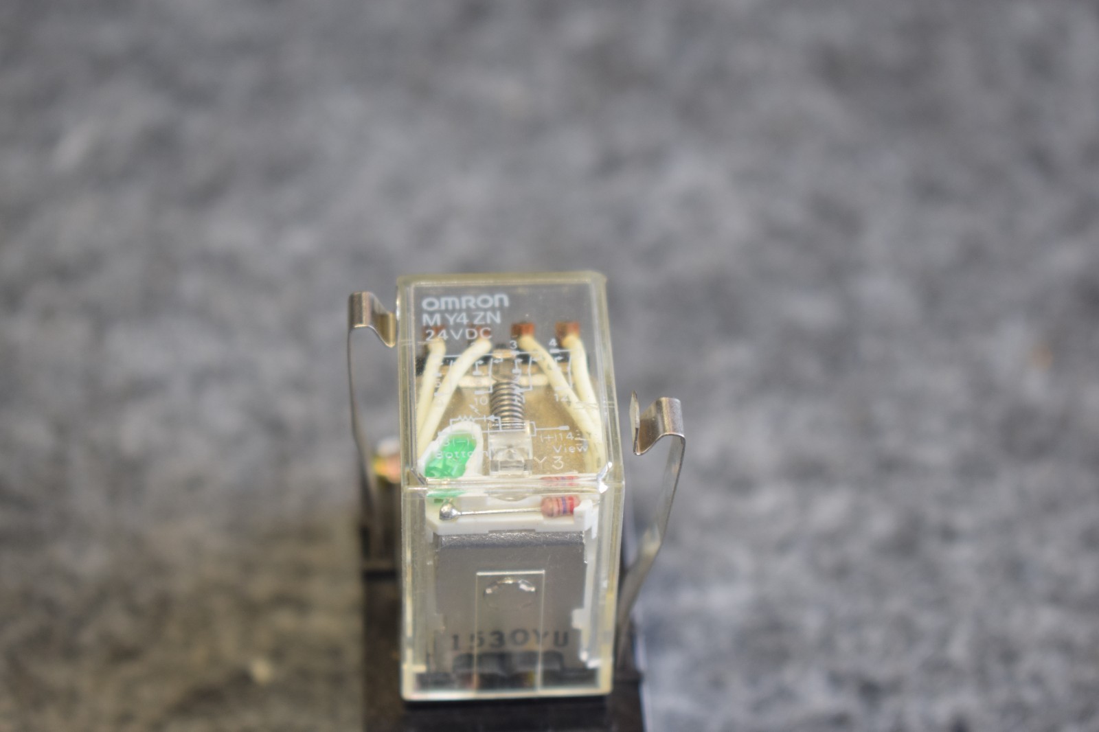 OMRON MY4ZN-D2 24vdc Relay w/ Base #215250-R1*B50