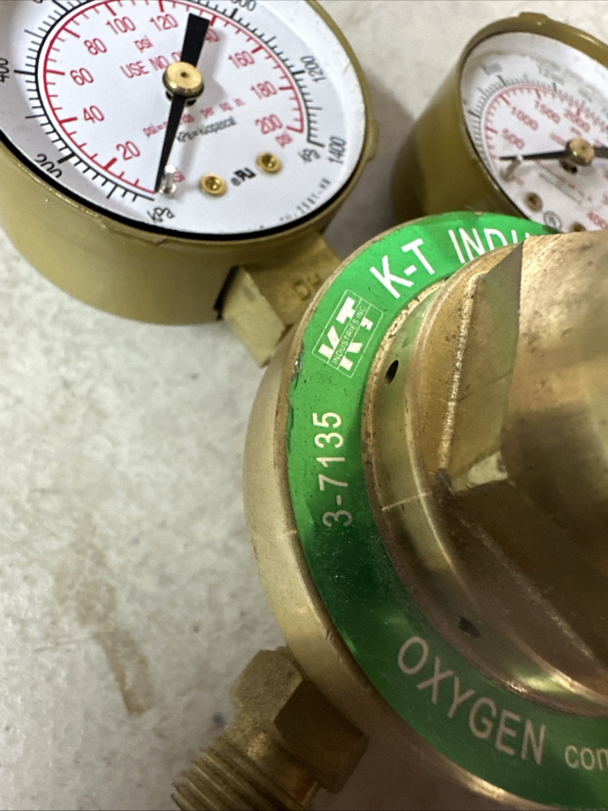 NEW K-T Industries Pro Weld Work Horse Oxygen Regulator Model: 3-7135