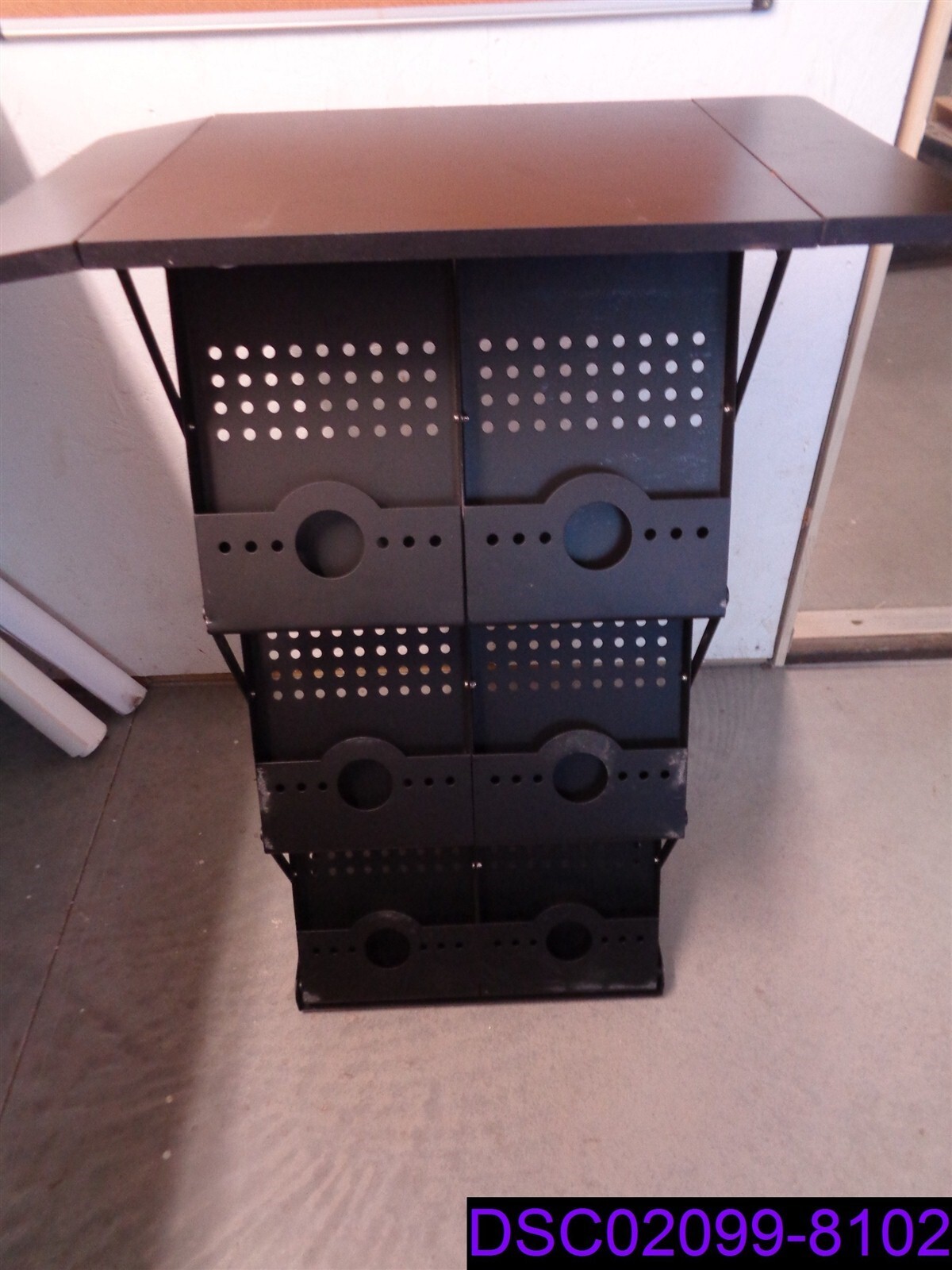 Used Tradeshow Portable Document Display 19″ x 22-1/2″ Case, 39-1/2″ Tall Table