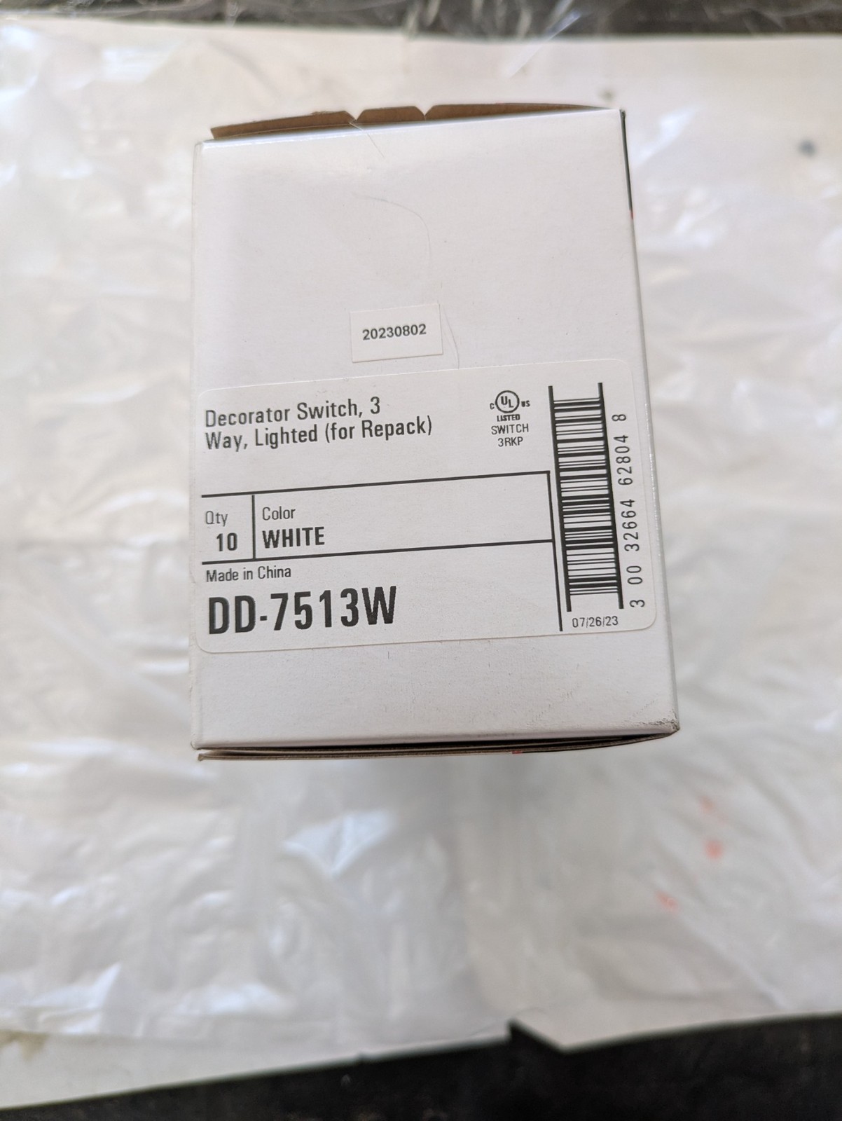 Cooper DD-7513W 3-Way Decorator Light Switch White