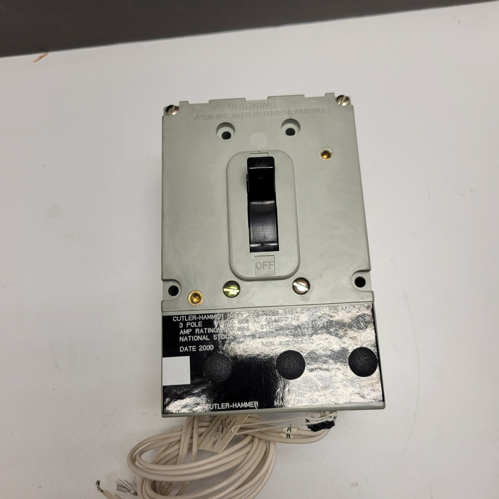 5930-01-077-3138 Toggle Switch Circuit Breaker etn2755-01
