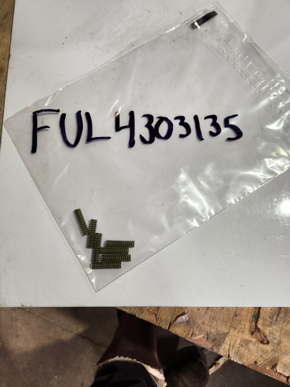 OEM Qty 7** Eaton Fuller 4303135 Shift Housing Compression Spring 4C4Z-7L075-AA
