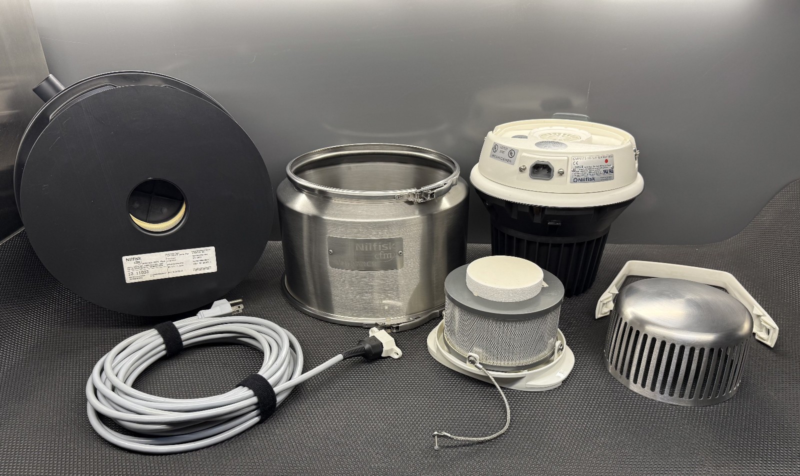 Nilfisk IVT 1000CR Vacuum with Safe-Pak,