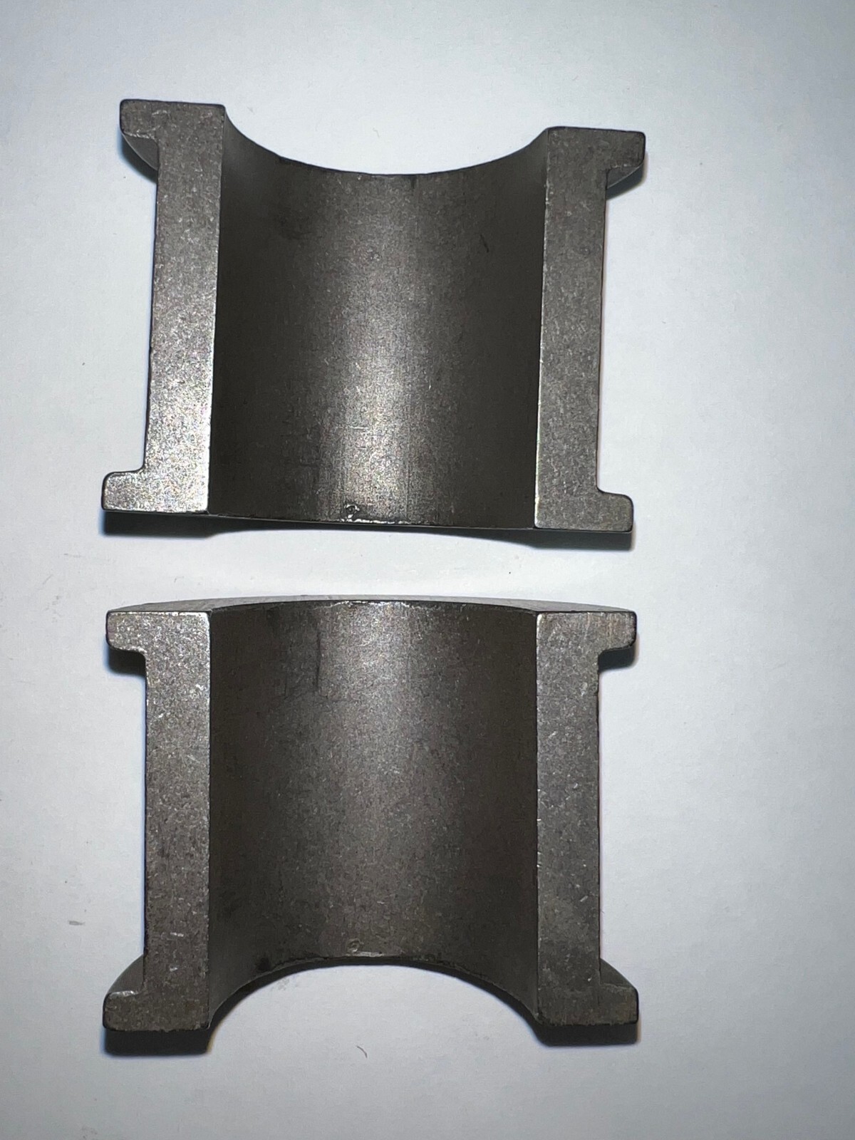 MARTIN HANGER BEARING CHB2203MHI 1-1/2″ SIZE IRON MATERIAL 2-1/2″ OD