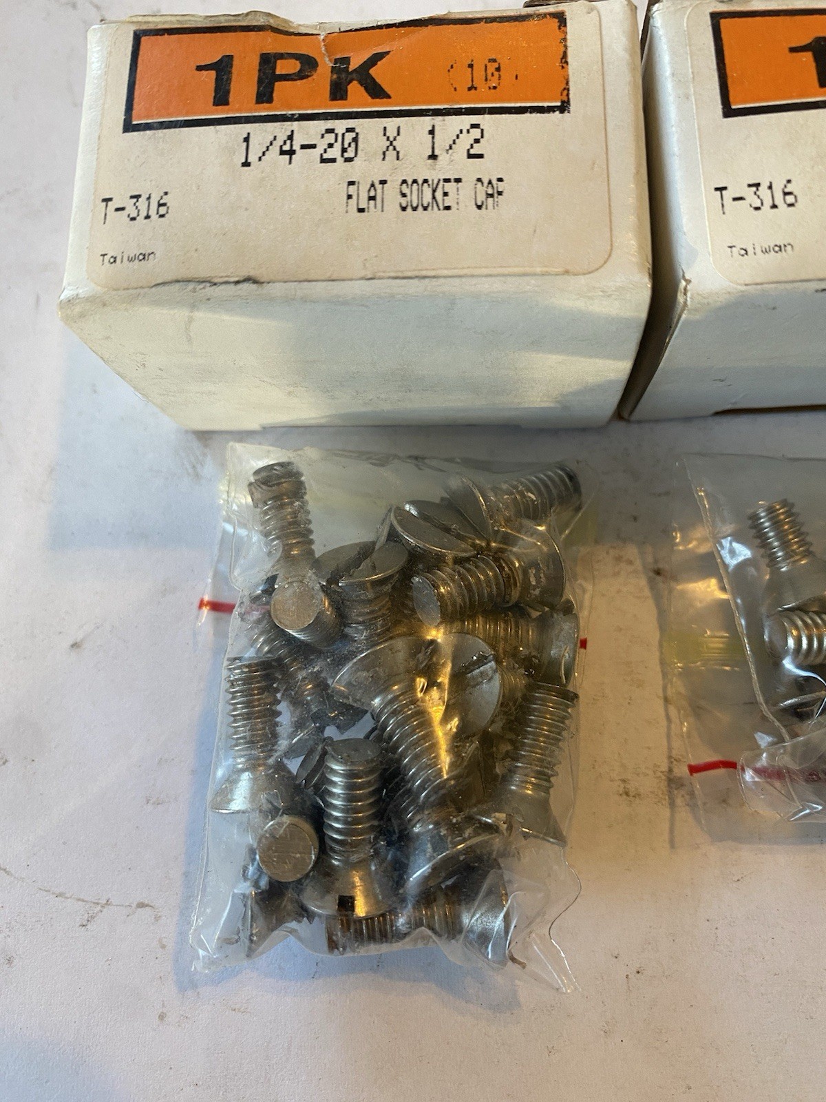 Lot Of 30 1/4-20 x 1-1/2″ Hexand Flat Head Bolts Stainless Steel Fully Threaded