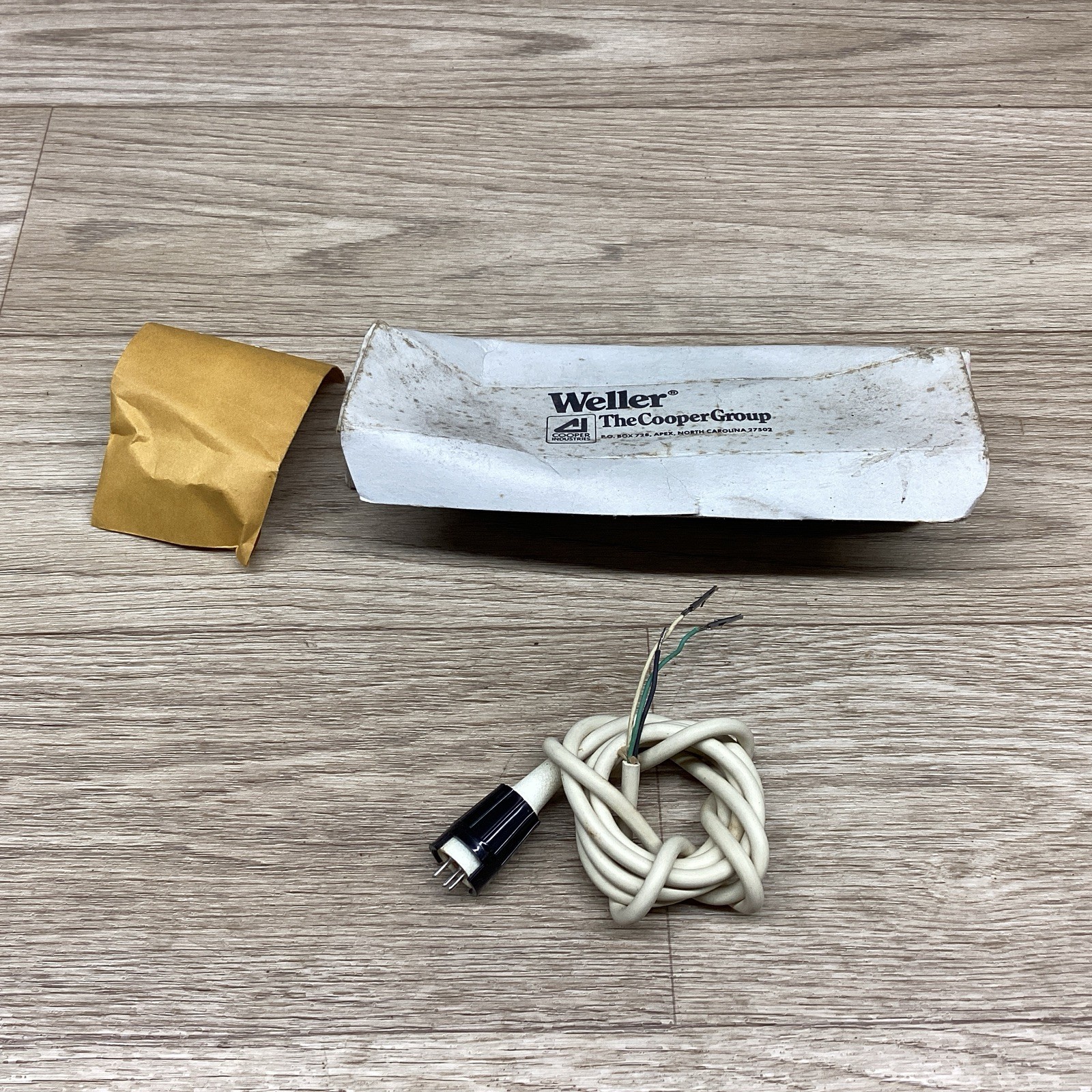 NOS WELLER THE COOPER GROUP SOLDERING WIRE PLUG #819PT151*CO