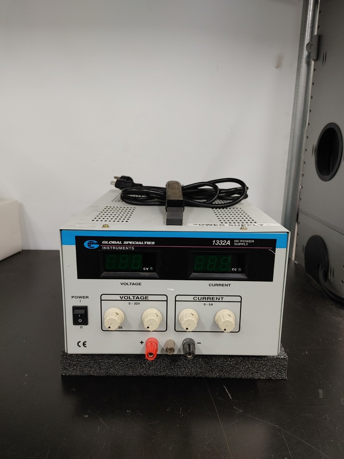 GLOBAL SPECIALTIES INSTRUMENTS 1332A DC Power Supply