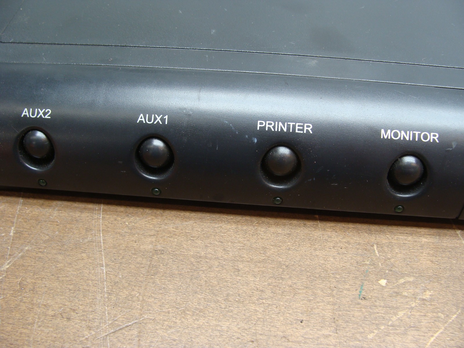 TRIPP LITE DESKTOP 6 OUTLET SURGE PROTECTOR TMC-6 1440J