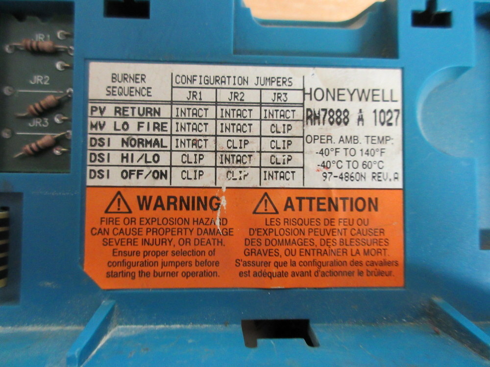 Honeywell RH7888 A 1027 Burner Control RH7888A1027 W/O Dust Cover