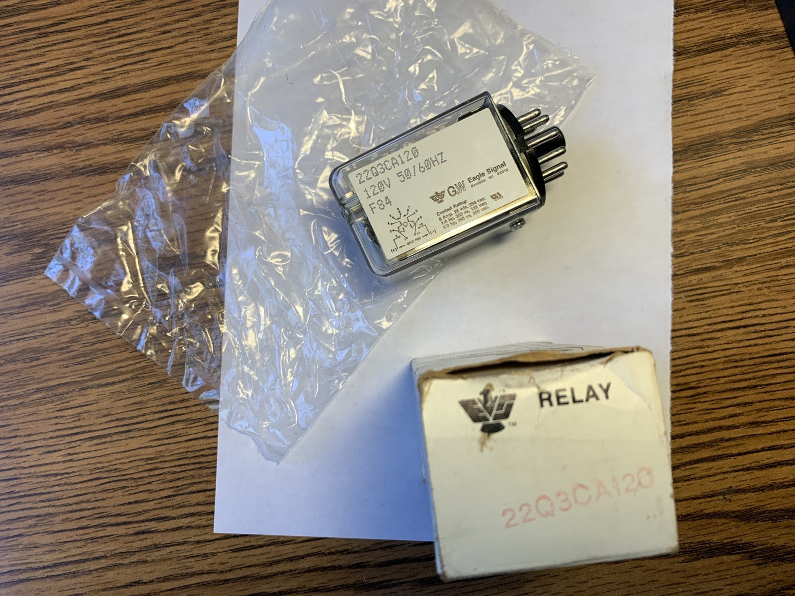 Eagle Signal 22Q3CA120 Relay 120V 50/60HZ 3 pole 8AMP CONTACTS