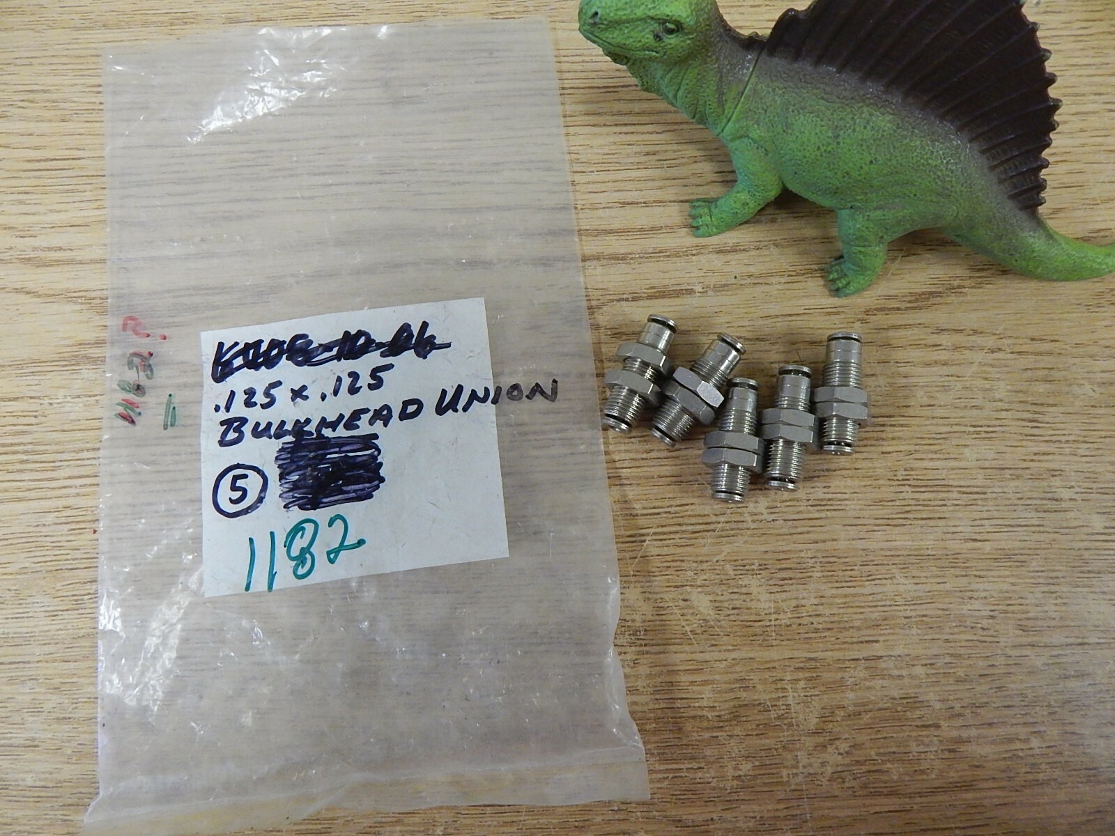 NEW Bulkhead Union 1182 .125x.125 Lot of 5 *FREE SHIPPING*