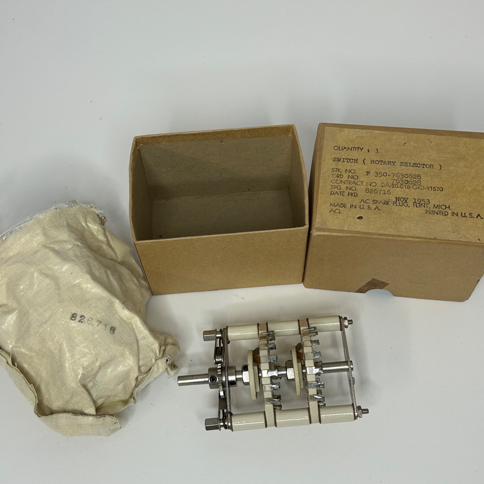 AC Spark Plug F350-7630628 Rotary Selector Switch F3507630628 New Old Stock