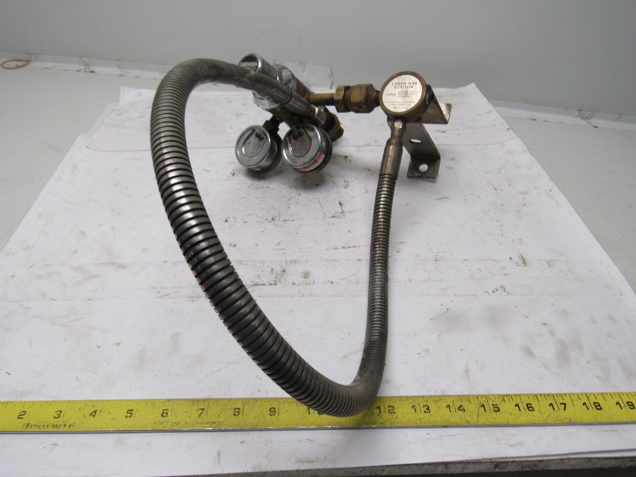 Concoa CGA 580 Inert Compressed Gas Regulator for Laser