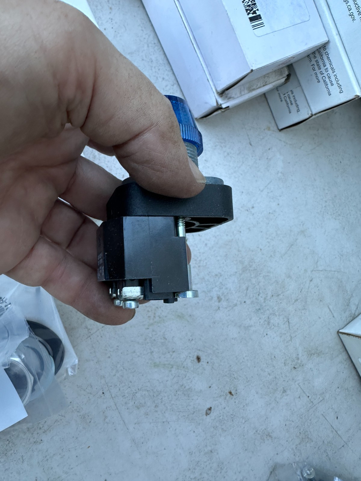 Allen Bradley 800T-P16B 30mm Blue Pilot Light