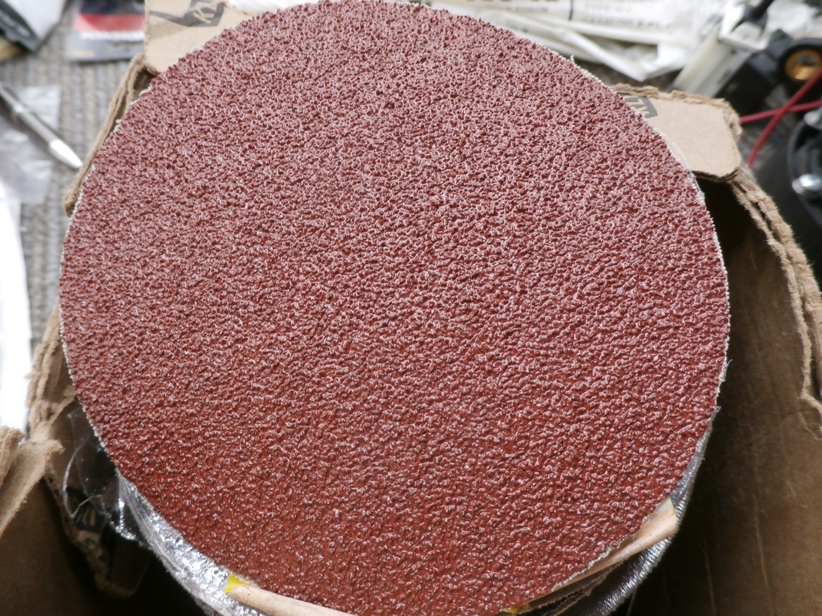 New (QTY 50) Klingspor 310P036X-12700T Discs Aluminum Oxide 36 Grit 5″ No Holes
