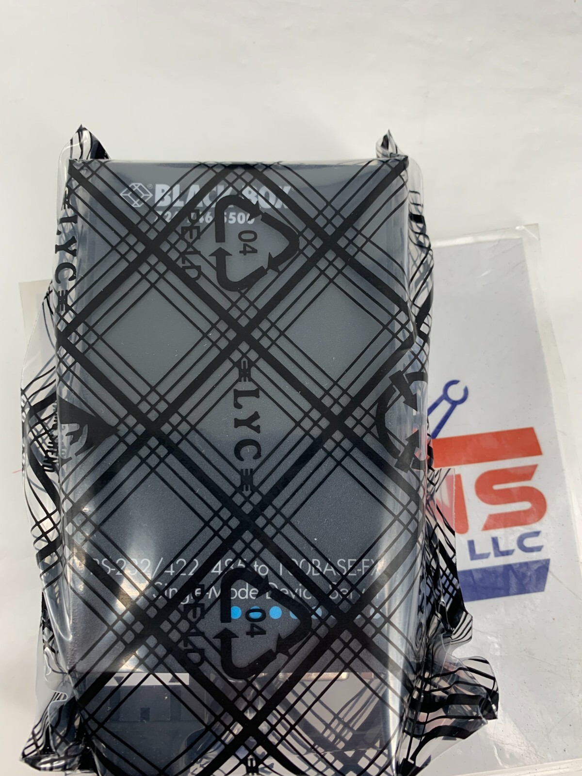 Black Box LS4102A RS-232/422/485 to 100BASE-FX Single Mode Device Server