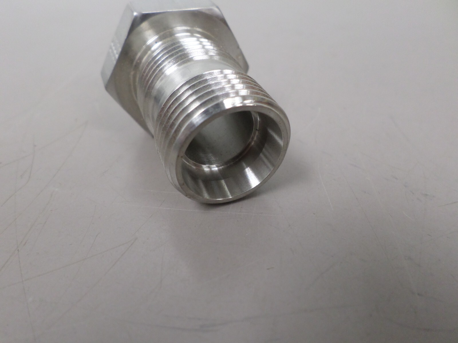 MS21 Stainless Steel Bulkhead Union -12 All Ends -12 Center MS21924K12