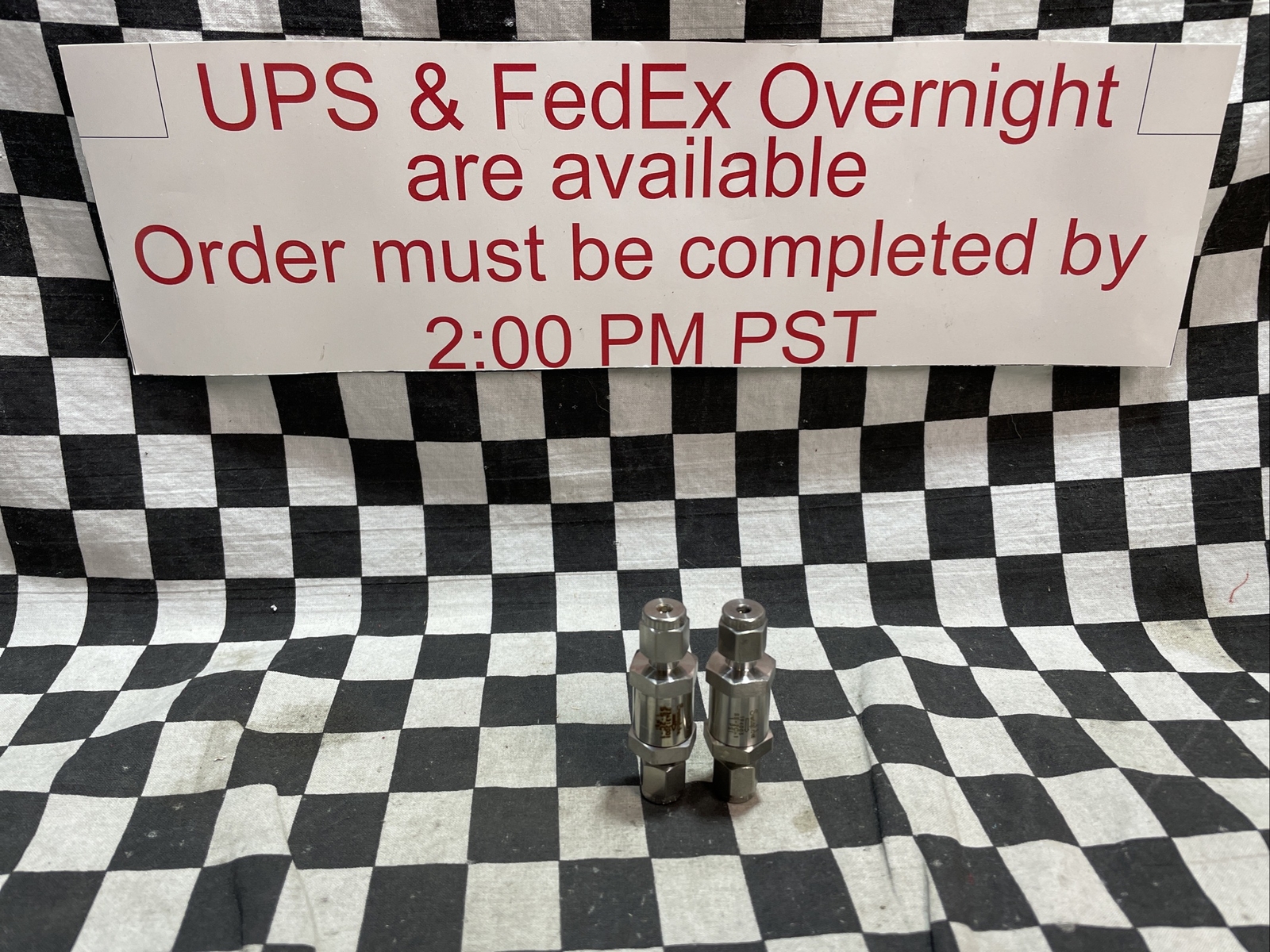 Swagelok Poppet Check Valve 1/8″ T, 1 PSI, SS-2C-1, Lot Of 2, SHIPSAMEDAY#F9P