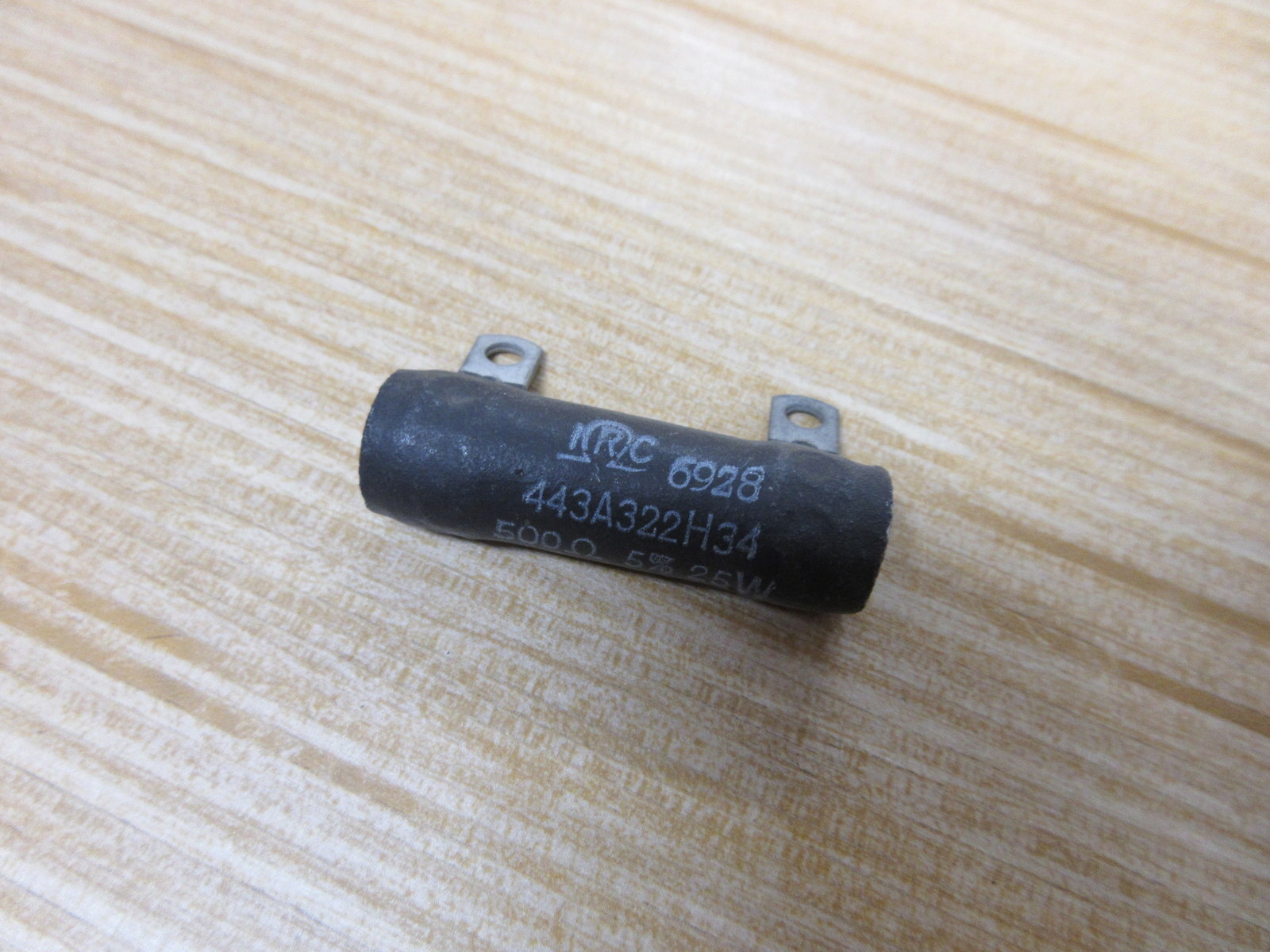 IRC 443A322H34 Resistor 500Ω
