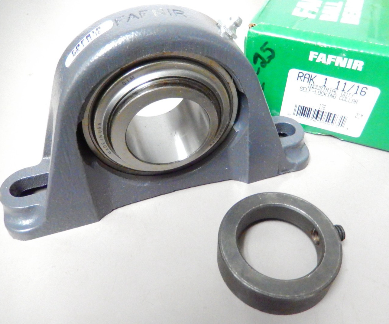 Fafnir RAK 1 11/16 Pillow Block Bearing 2 Bolt With Locking Collar