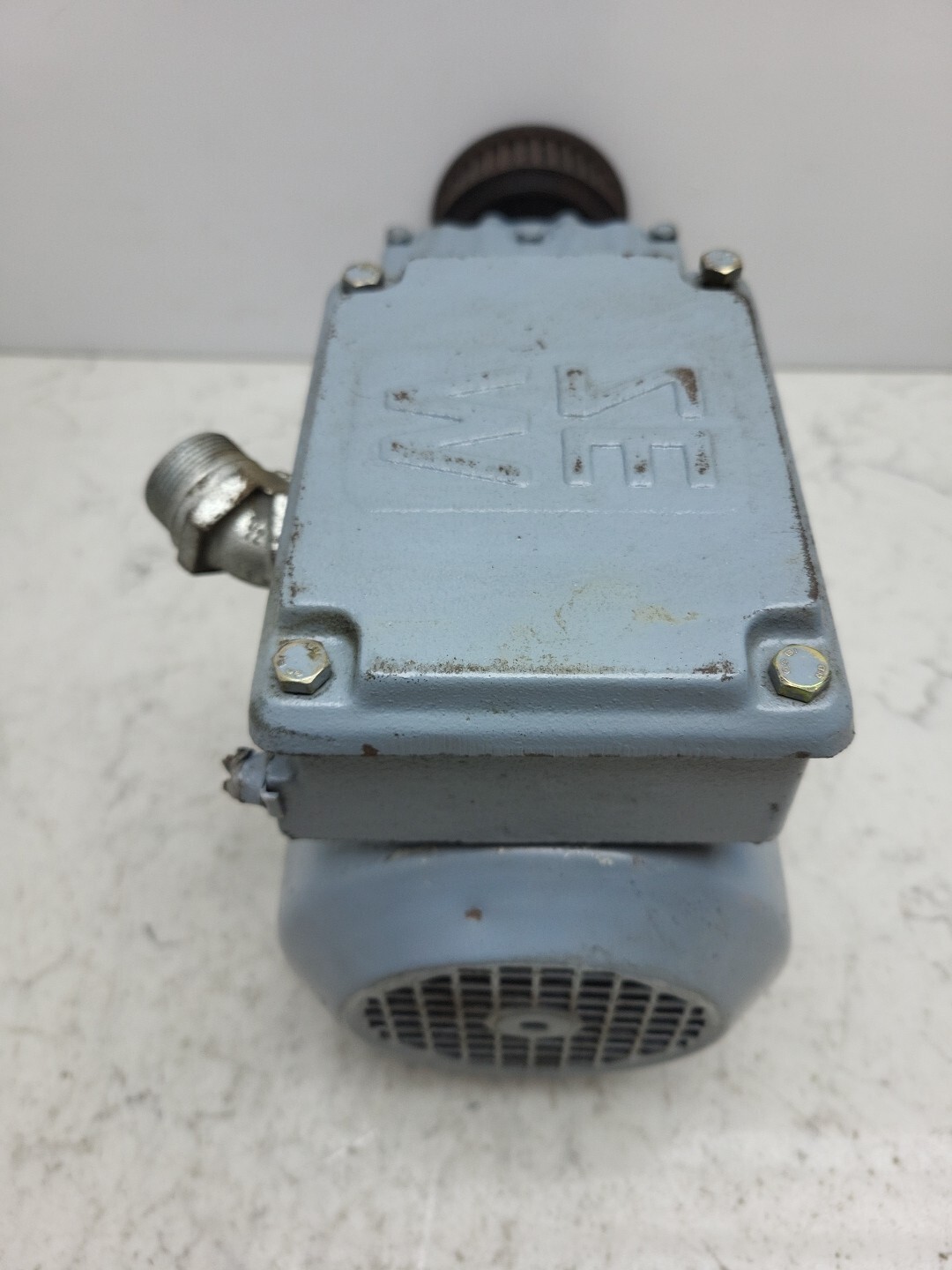 Sew Eurodrive R27DT71C4 Gear Motor .33 Hp Type R27 Gear Reducer 48.17:1 Ratio