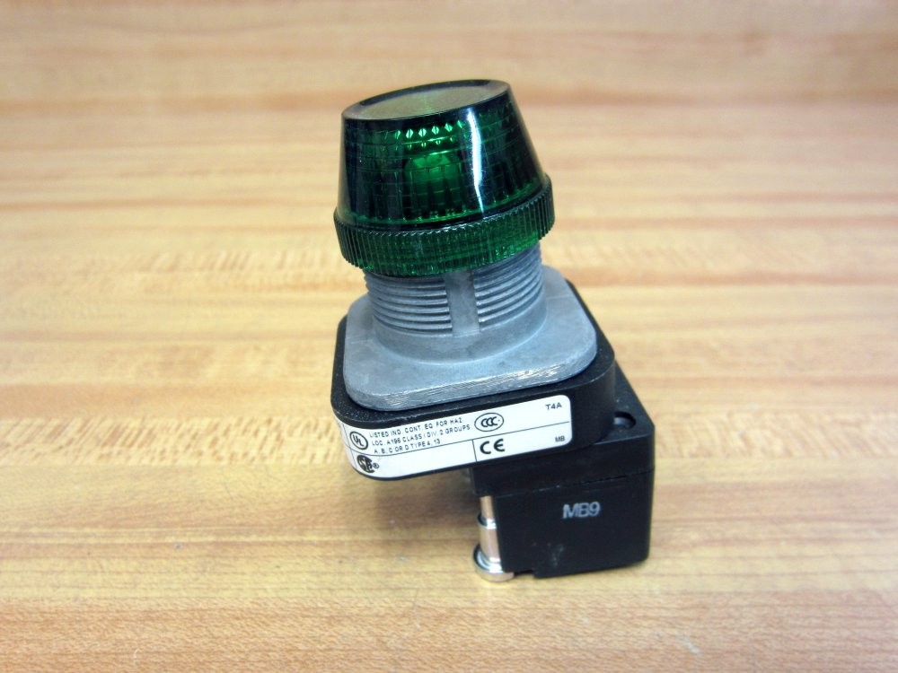 Allen Bradley 800T-QH2G Pilot Light 800TQH2G W/800TC-N374
